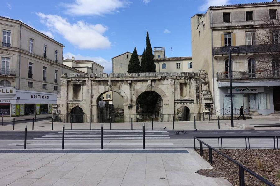 La porte Auste a nimes