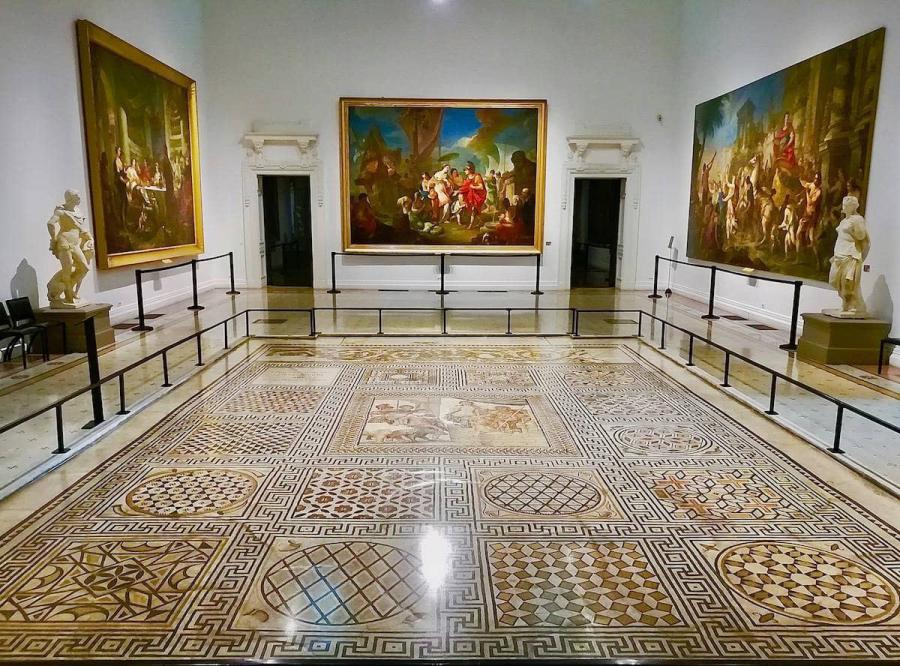 musée des beaux-arts à Nimes